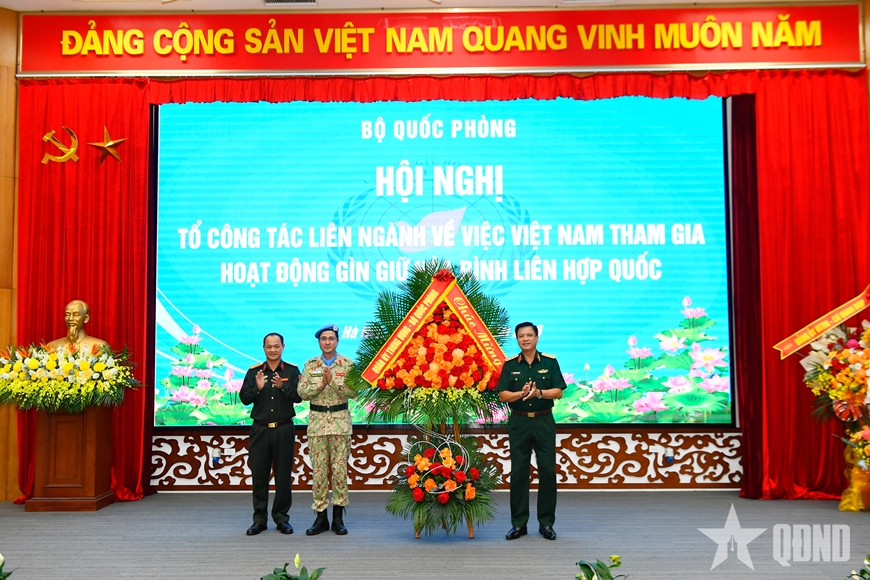 /UploadStore/admin/260527 hoi nghi qdnd/1.jpg